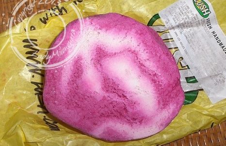 Lush : pain moussant Cassimousse