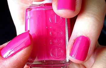 Essie : vernis Funny face - swatch