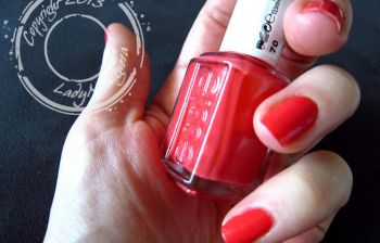 Essie : vernis Chubby Cheek - swatch