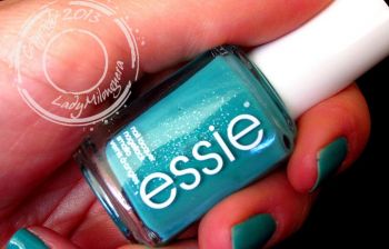 Essie : vernis Naughty nautical - swatch