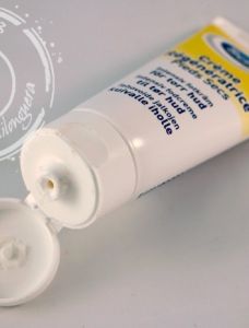 Scholl : crème régénératrice pieds secs